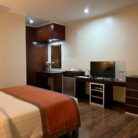 Subic Residencias Olongapo Exterior foto