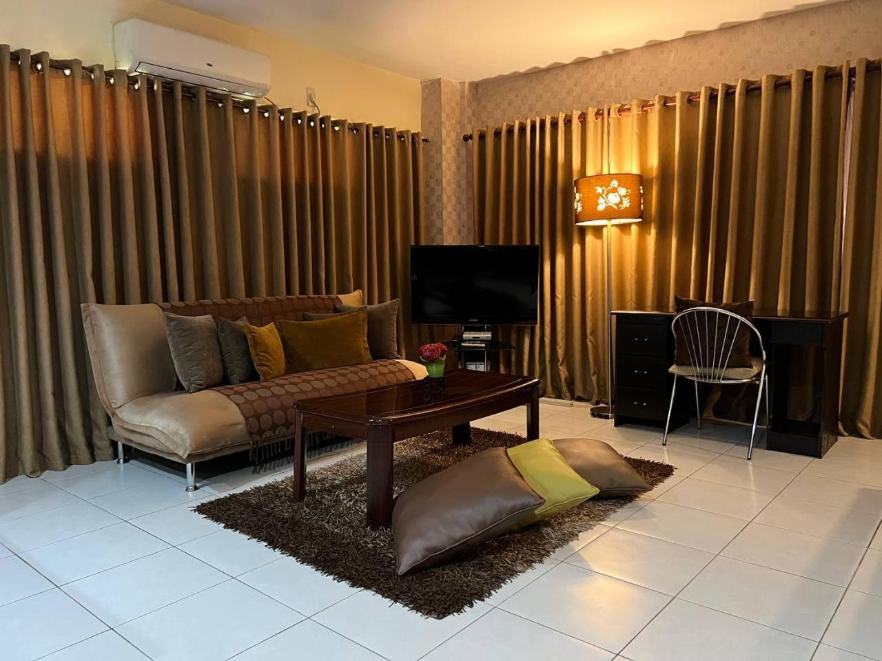 Subic Residencias Olongapo Exterior foto